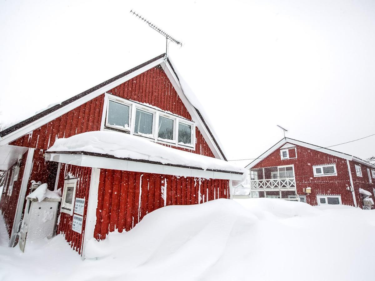 Rusutsu Lodges Pension Lilla Huset Niseko Buitenkant foto