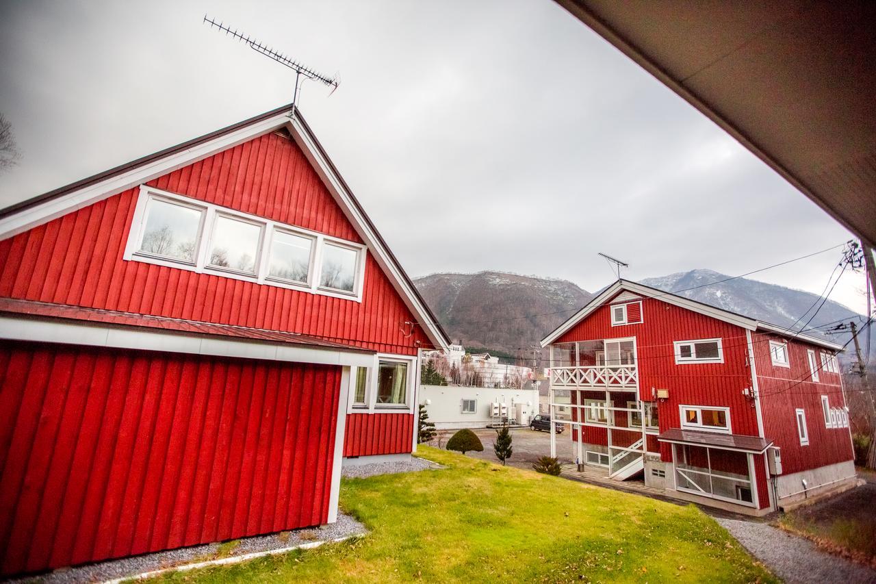Rusutsu Lodges Pension Lilla Huset Niseko Buitenkant foto