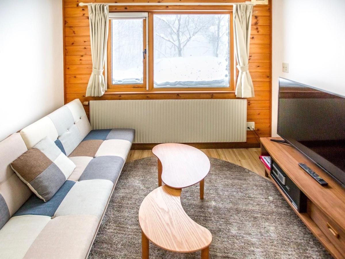 Rusutsu Lodges Pension Lilla Huset Niseko Buitenkant foto
