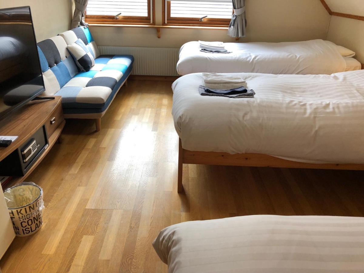 Rusutsu Lodges Pension Lilla Huset Niseko Buitenkant foto